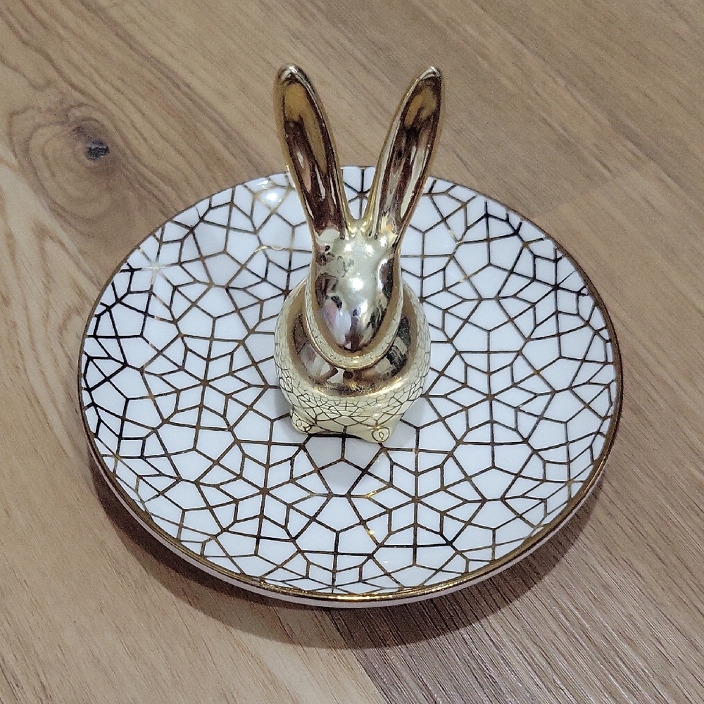 Elegant Gold and White Mosaic Rabbit Dish Jewelry Ring Holder